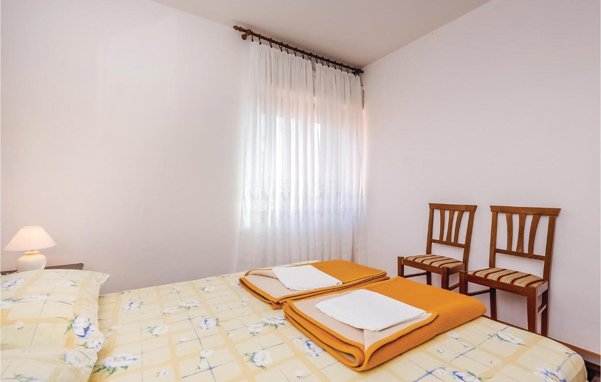 Stunning Apartment In Novi Vinodolski With Wifi מראה חיצוני תמונה