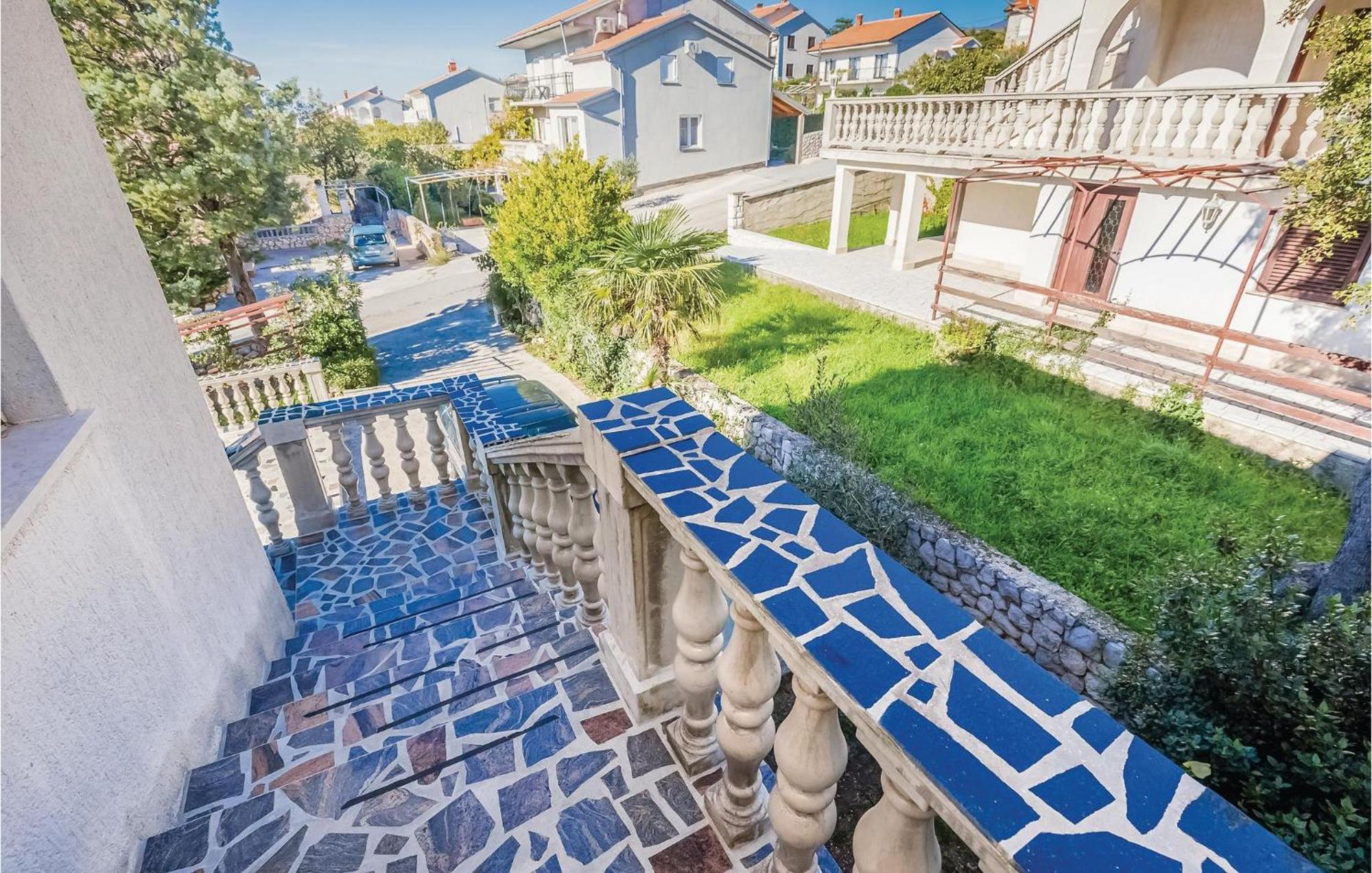 Stunning Apartment In Novi Vinodolski With Wifi מראה חיצוני תמונה